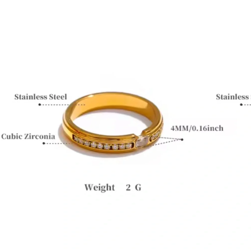 18K Gold Stainless Steel Ring with Crystal Accents SIZE 8